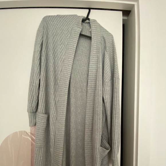 Gray fall cardigan - Picture 2 of 2